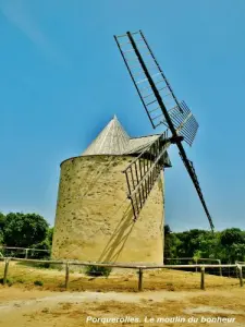 Porquerolles - Moulin du Bonheur (© Jean Espirat)