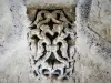 Sculpture d'un chapiteau du cloître (© J.E)