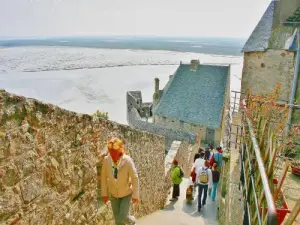 Montée du rempart Nord (© Jean Espirat)