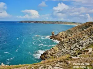 Pointe du Raz（©Jean Espirat）