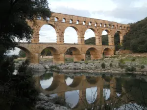 Pont du Gard (© A Gauche du Pont)