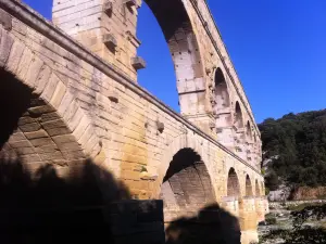 Pont du Gard (© A Gauche du Pont)