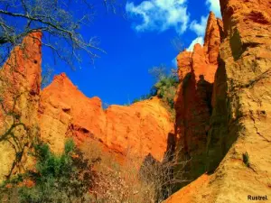 Rustrel - Red Canyon ( © Jean Espirat )