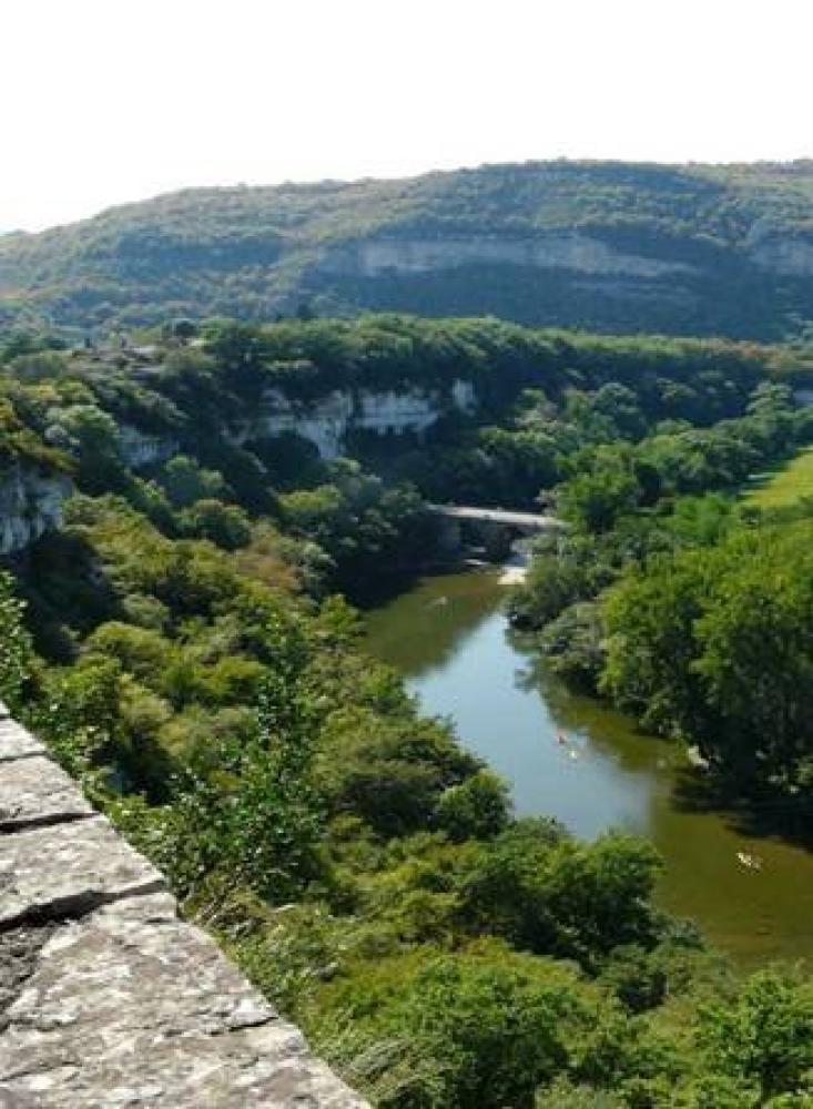 Schluchten des Aveyron - Blick auf den Aveyron River
