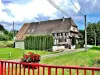 Suarceの伝統的住居（©Jean Espirat）